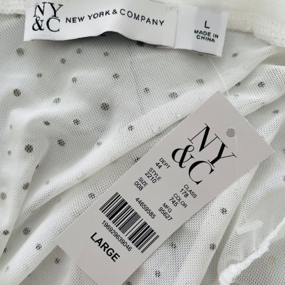 ✨ New York & Company Mesh Rhinestone Mock-Neck Top – Size Large, NWT - Picture 6 of 8